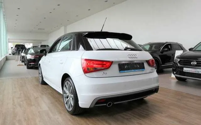 Audi A1 SPORTBACK 1.TFSI*GPS*S-LINE*TOPWAGEN & PRIJS !!! Image 7