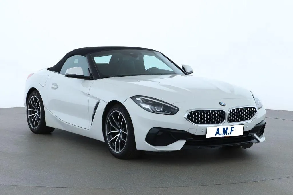 BMW Z4 sDrive30i Sport Image 1